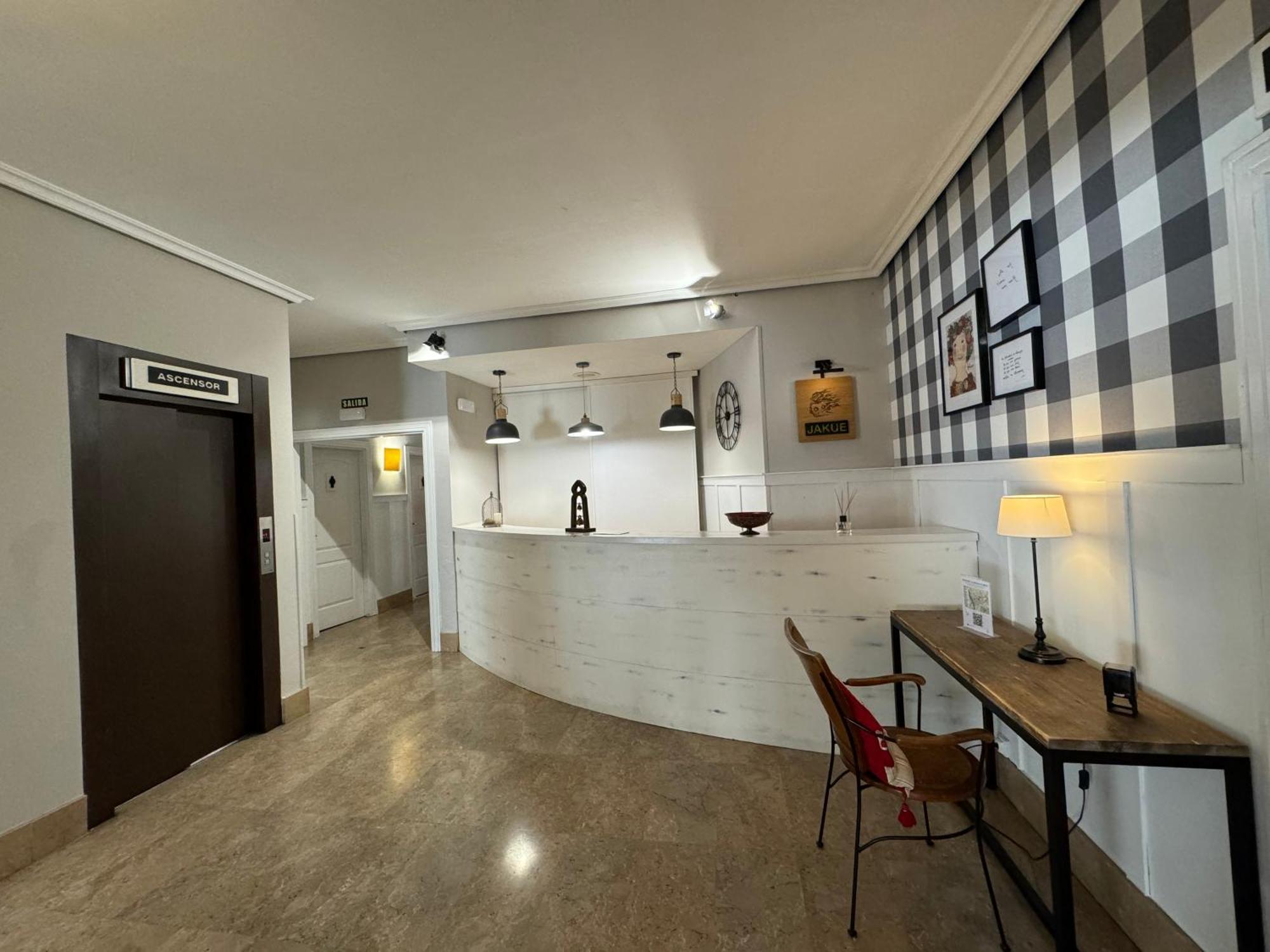 Hotel Jakue Пуэнте-ла-Рейна Экстерьер фото