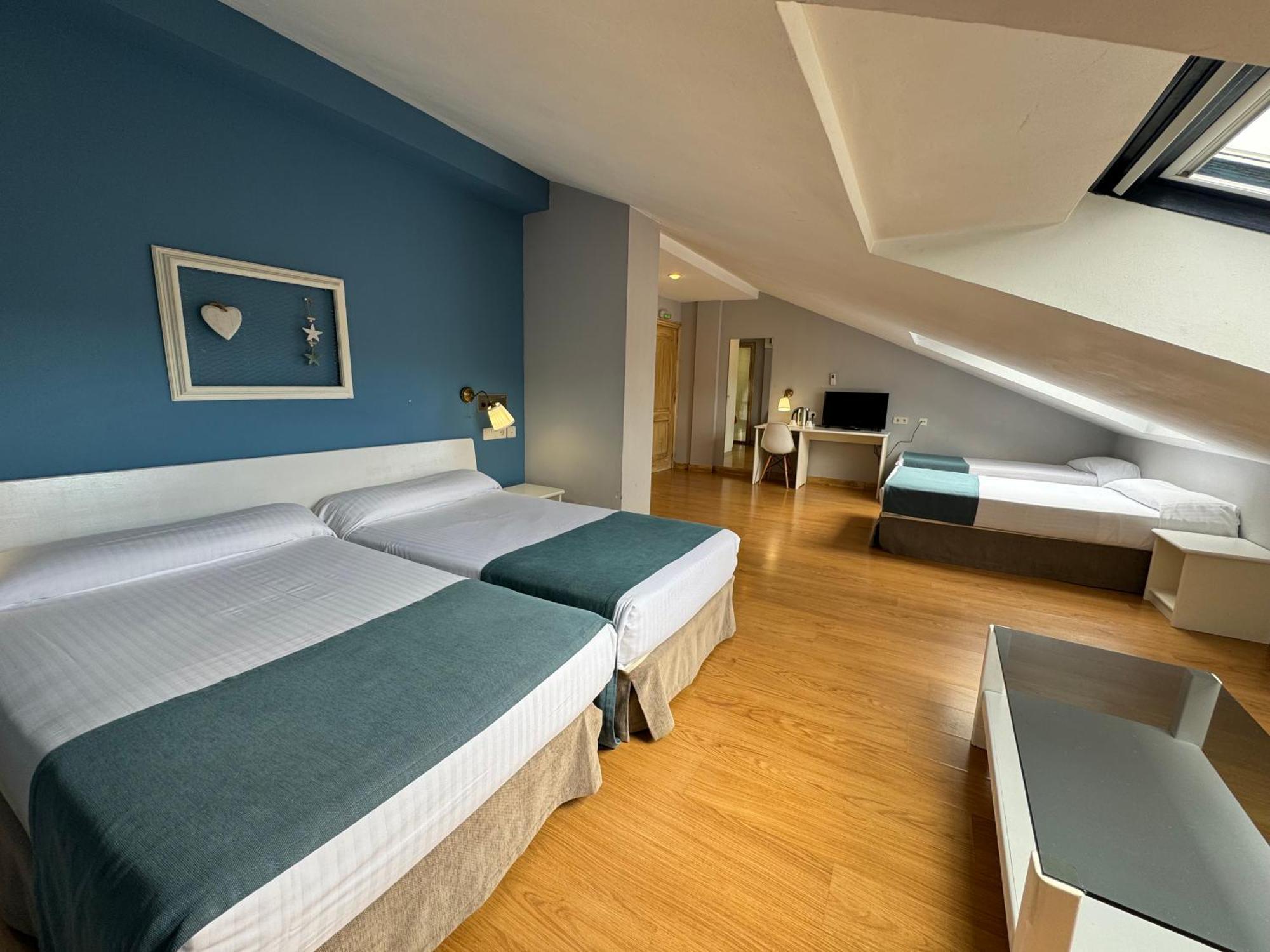 Hotel Jakue Пуэнте-ла-Рейна Экстерьер фото